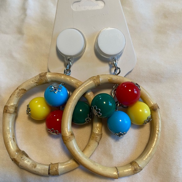 Beautiful colorful earrings - Picture 1 of 2